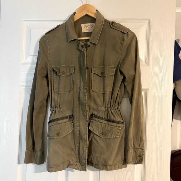 Small lightweight utility jacket - Picture 2 of 3